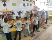 e0ffb5c1-823d-4502-955c-43f6385ebd0a